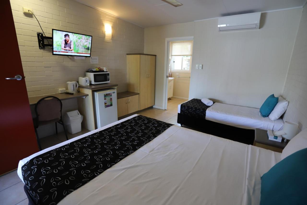 Tropic Coast Motel Маккай Экстерьер фото