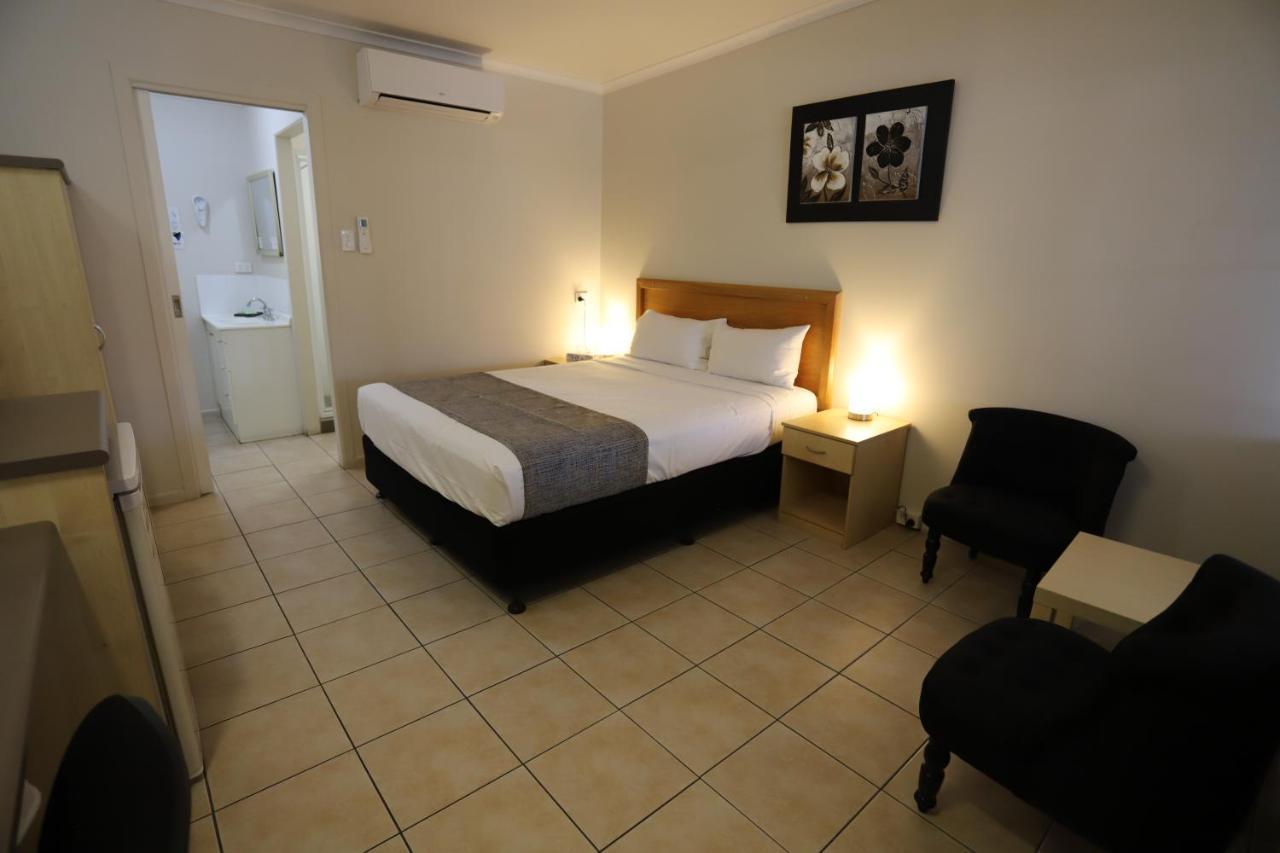 Tropic Coast Motel Маккай Экстерьер фото