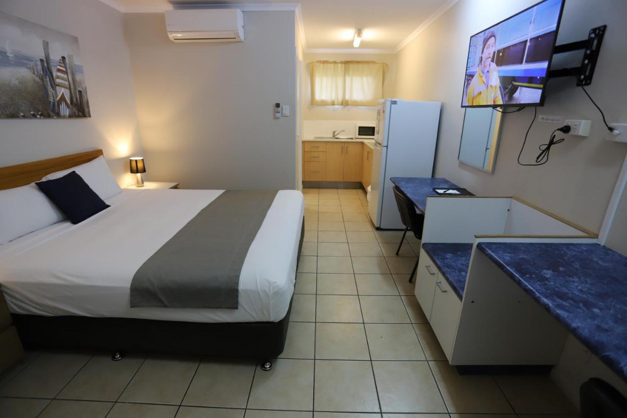 Tropic Coast Motel Маккай Экстерьер фото