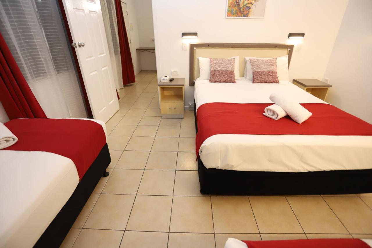 Tropic Coast Motel Маккай Экстерьер фото