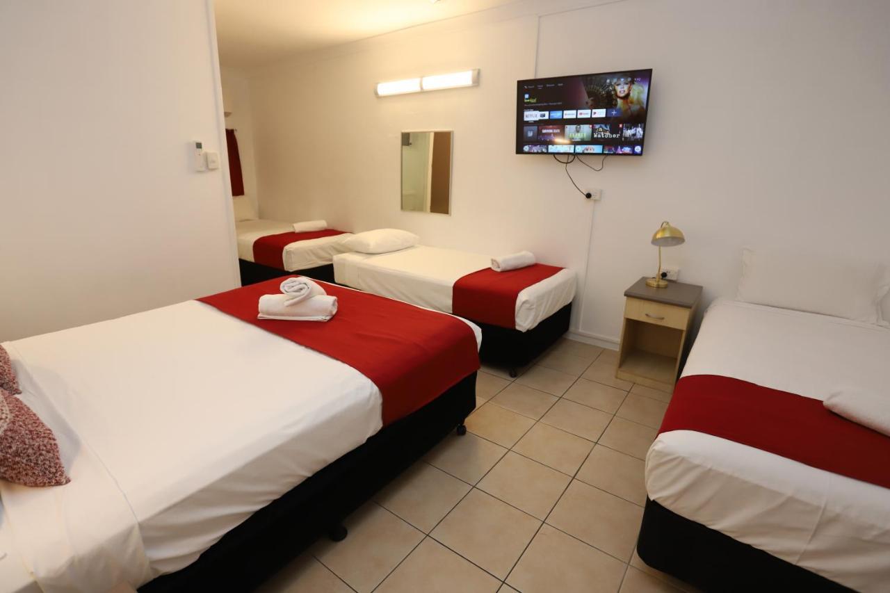 Tropic Coast Motel Маккай Экстерьер фото